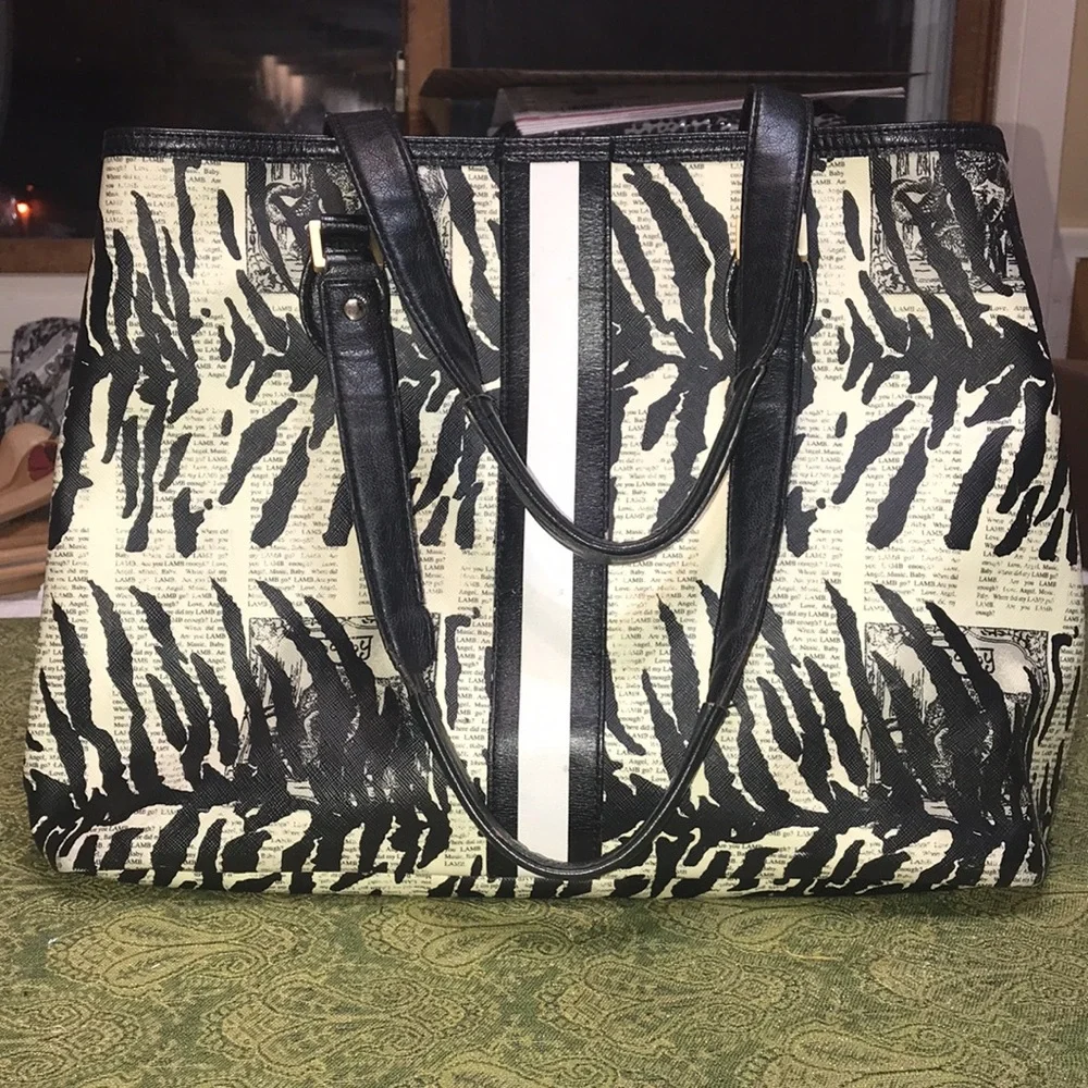 RARE BAG... ๐๐. L.A.M.B .. - Picture 2 of 9